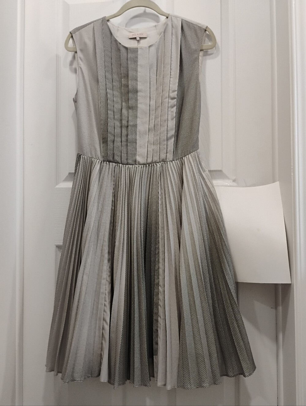 Pleated Sleeveless Midi Dress in Light Grey + Dark Grey